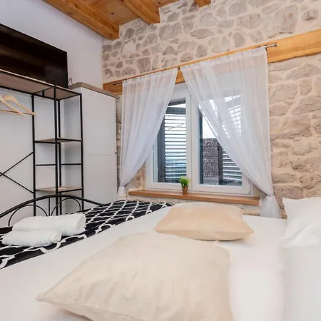 Vakantiehuis Cozy In Vinjani Donji With Wi-fi