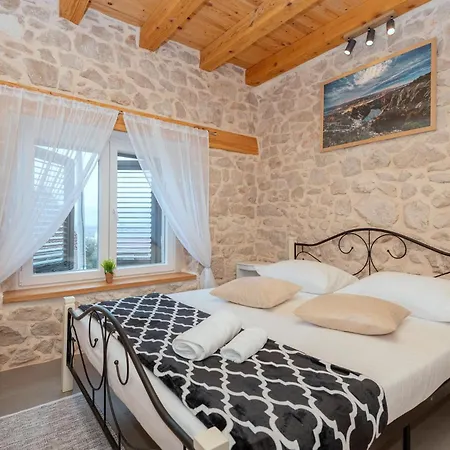 Vakantiehuis Cozy In Vinjani Donji With Wi-fi *